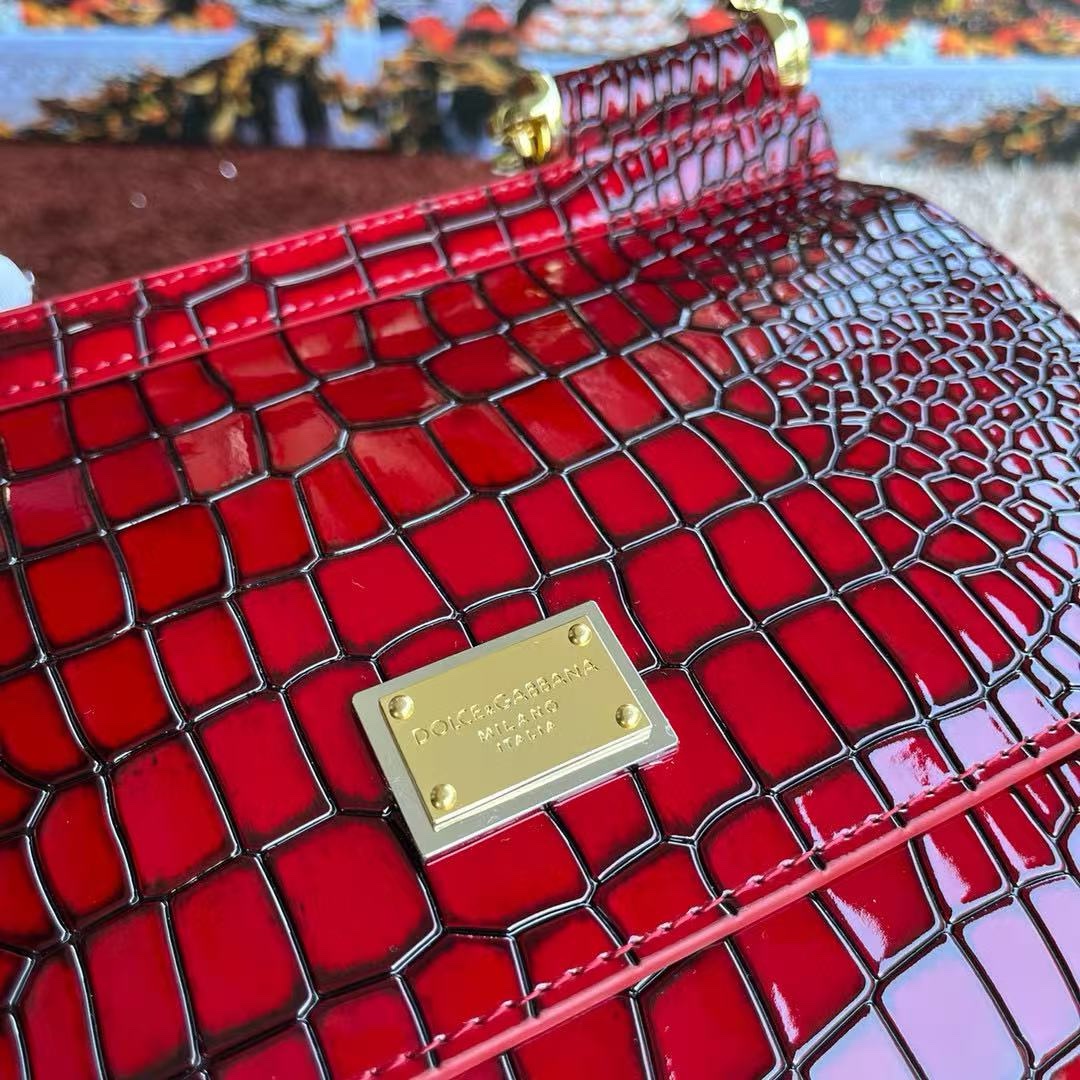 Red Dolce & Gabbana Bag - Image 7