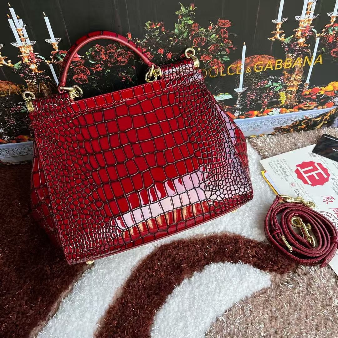 Red Dolce & Gabbana Bag - Image 9